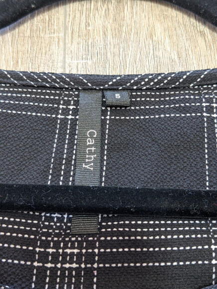 CATHY Top Womens Small Black 3/4 Sleeve Casual Button Down Blouse Pockets - Picture 5 of 9